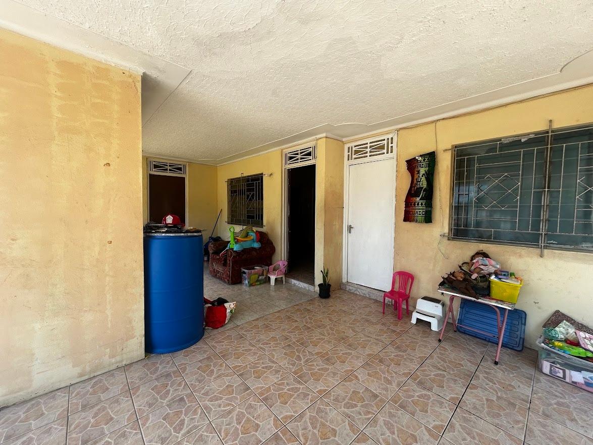 House For Sale: GRAYDEN AVENUE, Kingston 10 | $65,000,000 photo 13