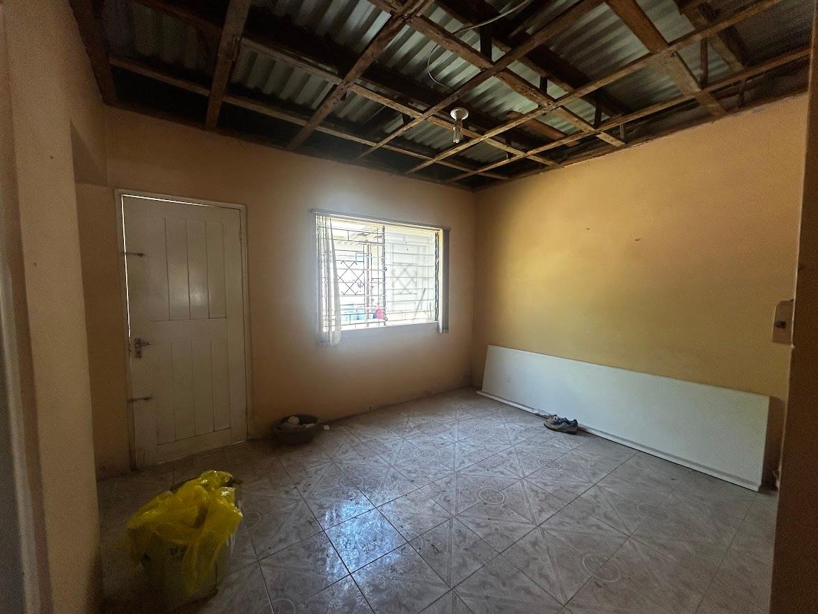 House For Sale: GRAYDEN AVENUE, Kingston 10 | $65,000,000 photo 16