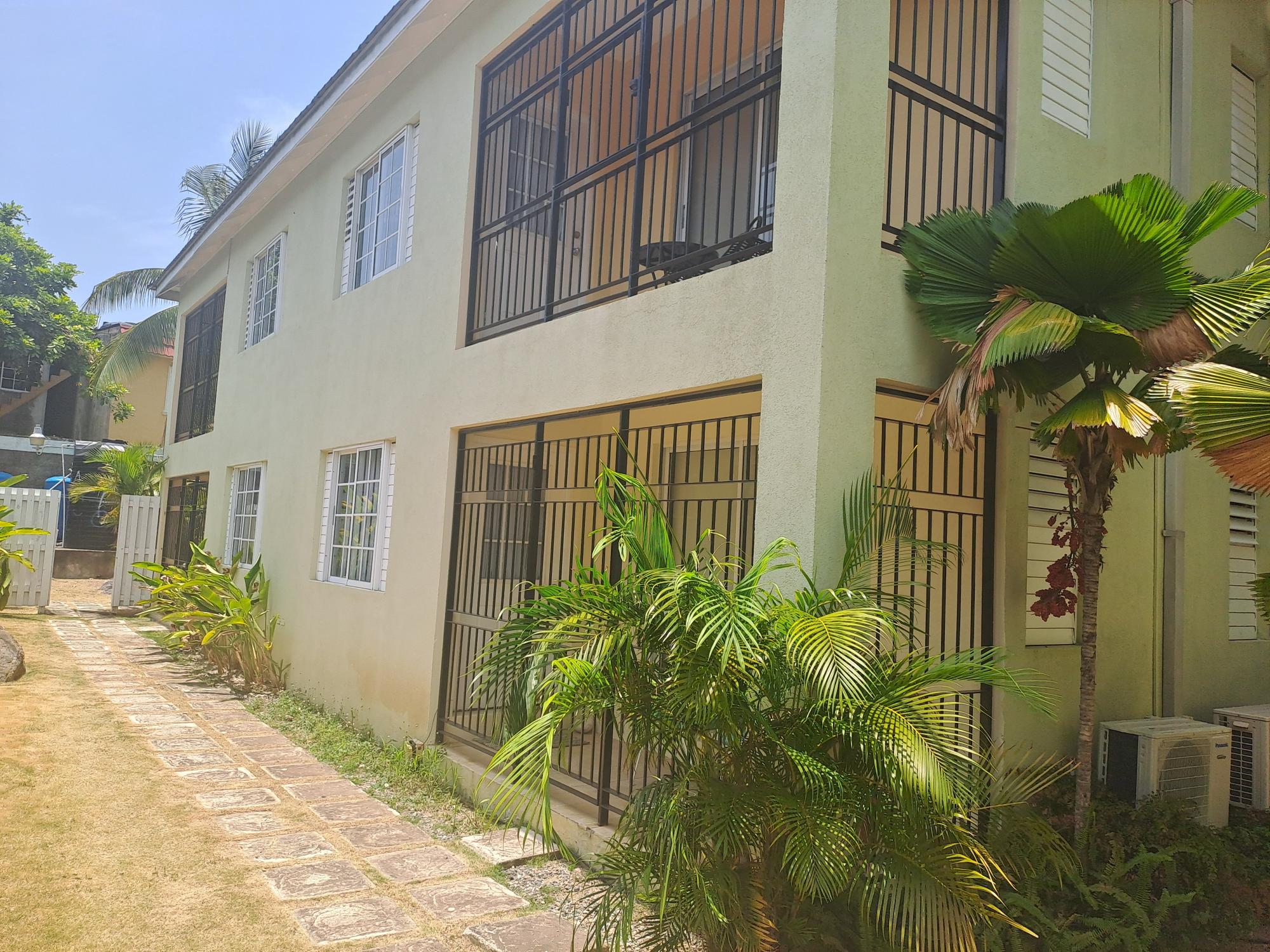 Apartment For Rent: WELLINGTON DRIVE, Kingston 6 | $1,000 photo 2