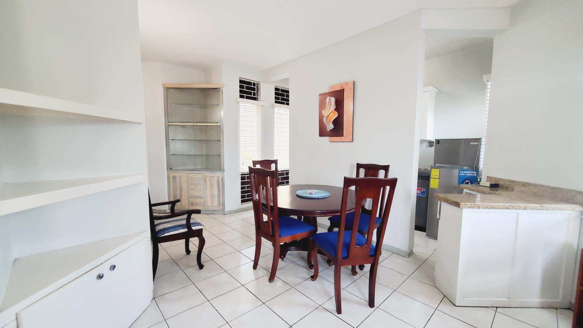 Apartment For Rent: HOPE ROAD, Kingston 6 | $140,000 photo 3