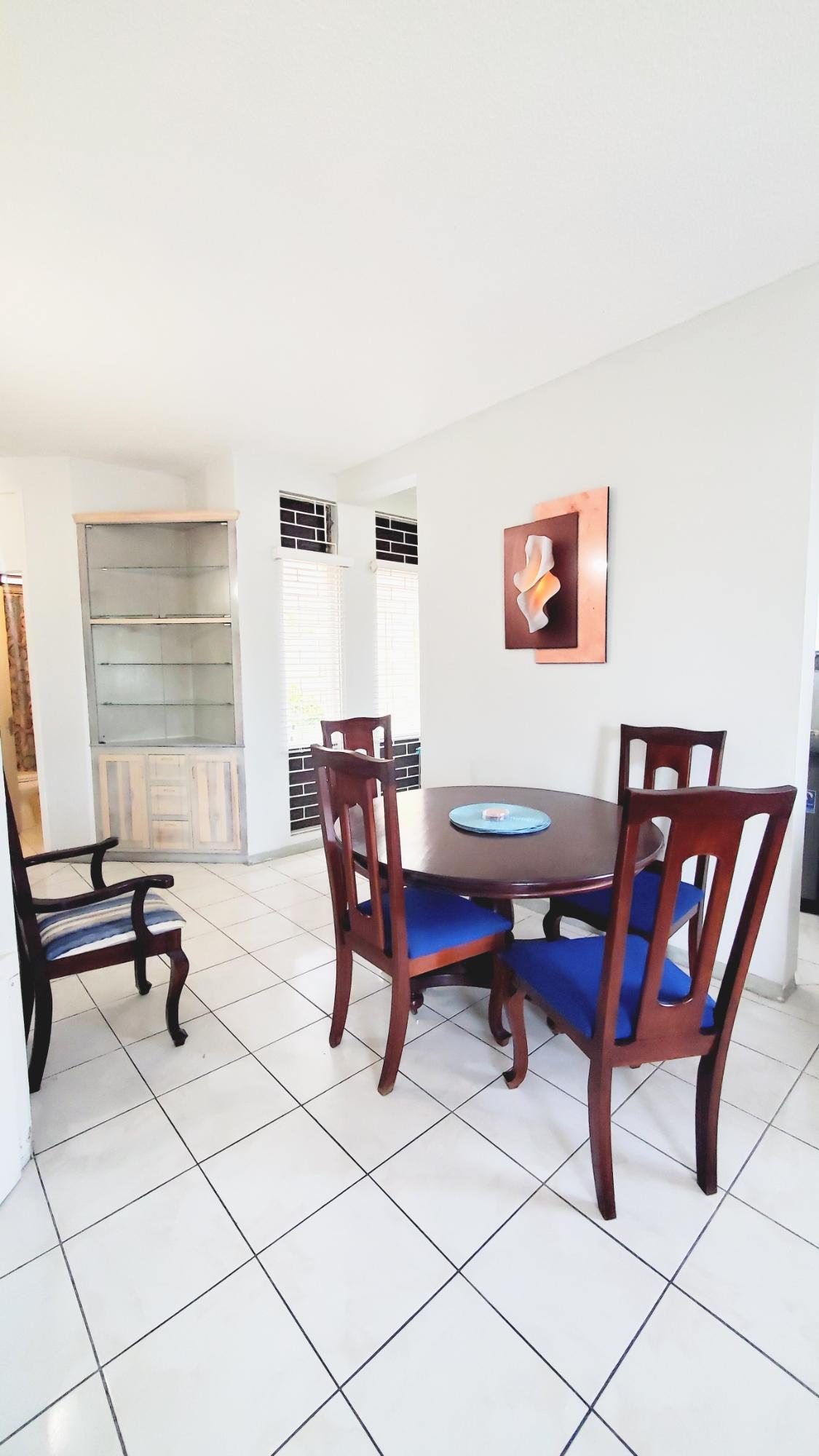 Apartment For Rent: HOPE ROAD, Kingston 6 | $140,000 photo 4