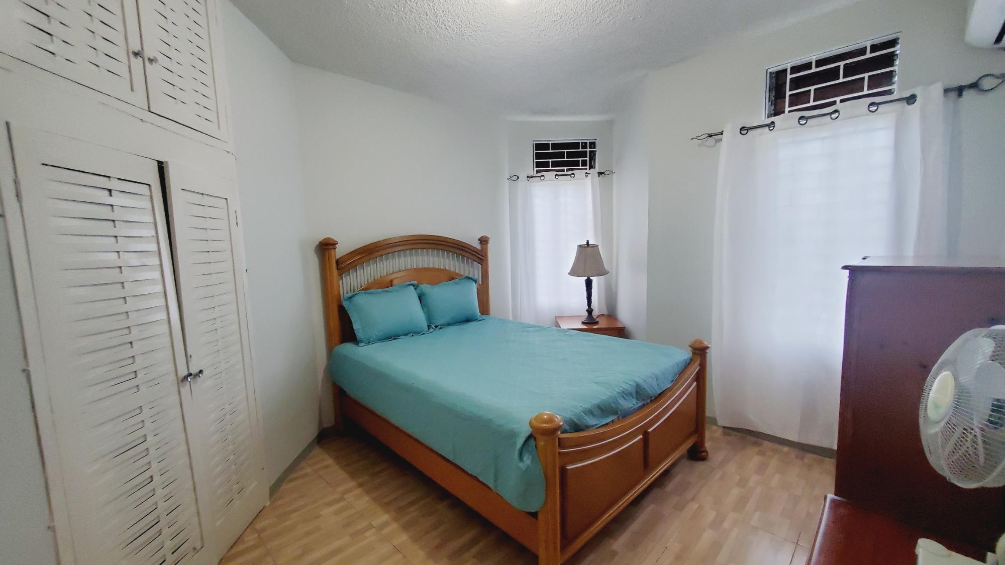 Apartment For Rent: HOPE ROAD, Kingston 6 | $140,000 photo 14