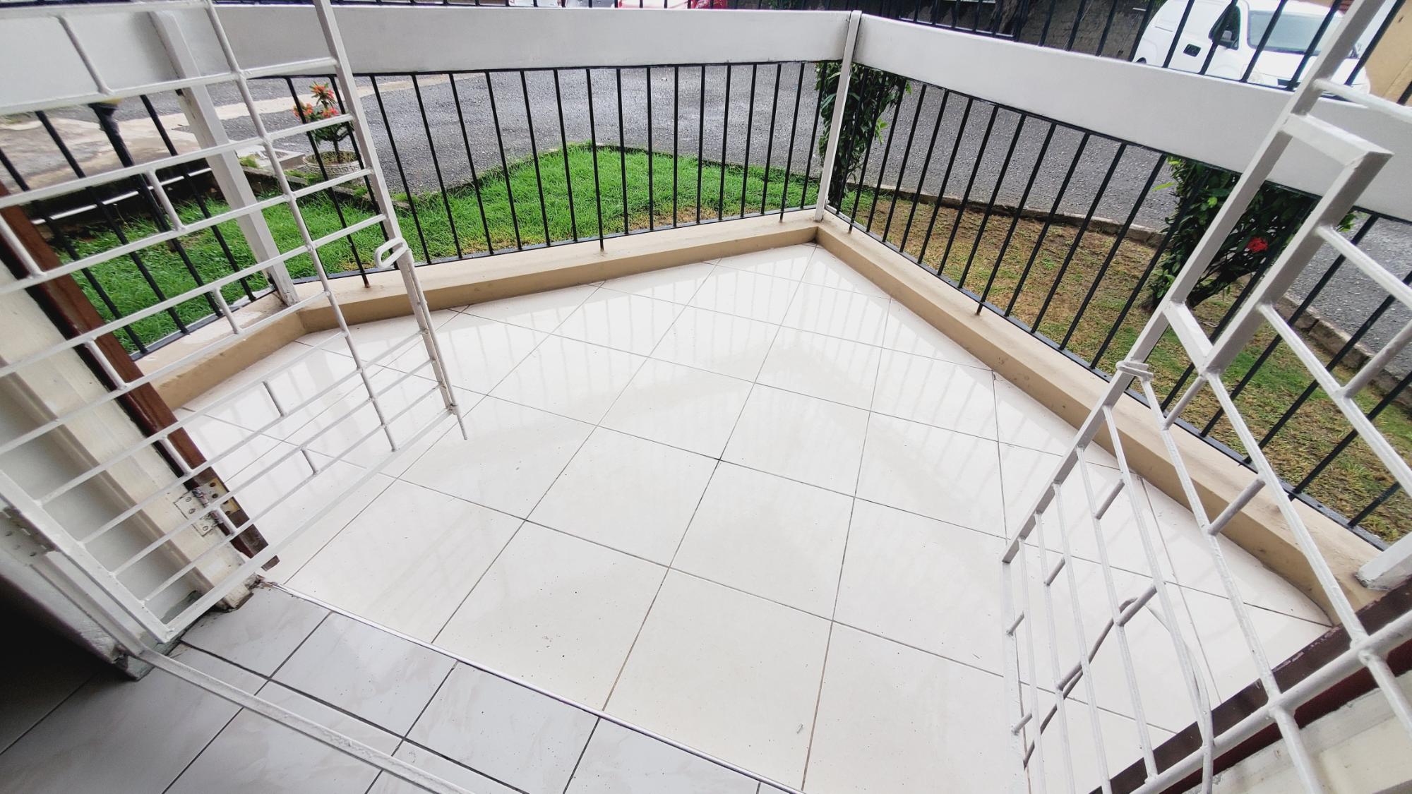 Apartment For Rent: HOPE ROAD, Kingston 6 | $140,000 photo 23