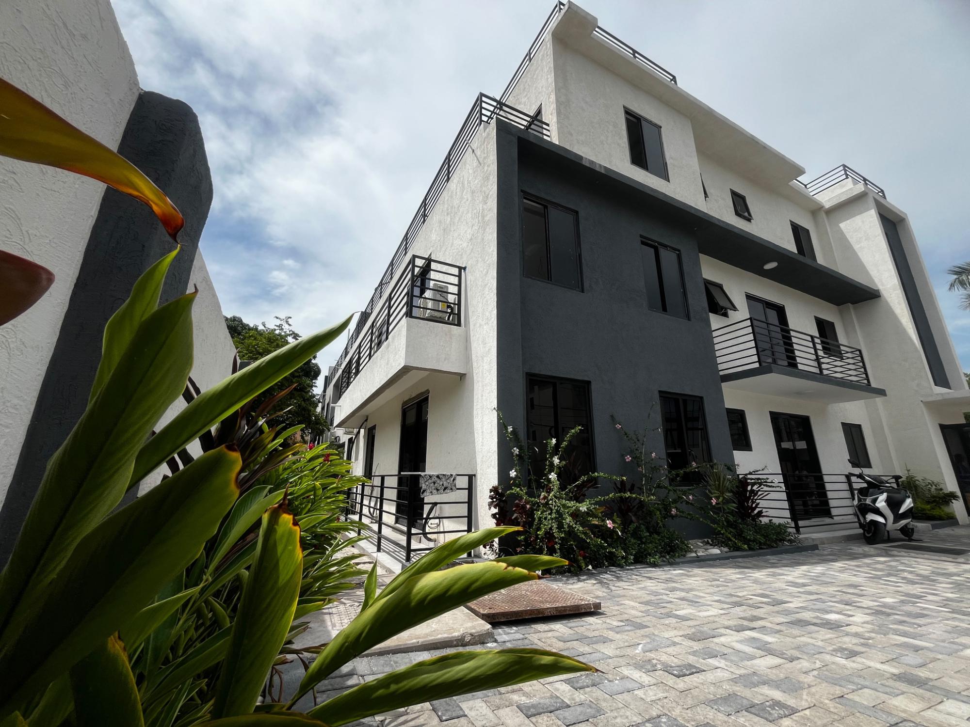 Apartment For Sale: 10 ROSEBERRY DRIVE, Kingston 8 | $58,500,000