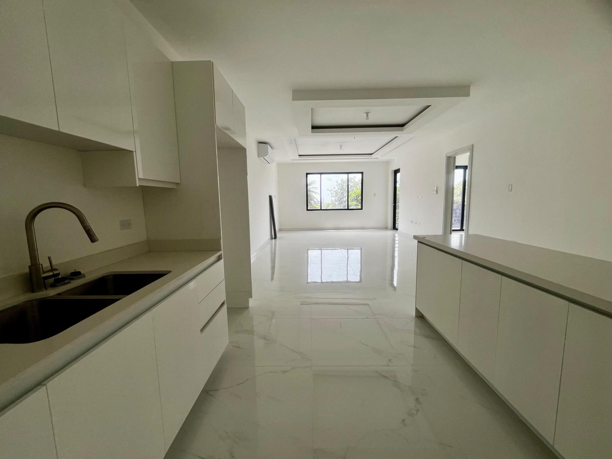 Apartment For Sale: 10 ROSEBERRY DRIVE, Kingston 8 | $58,500,000 photo 7