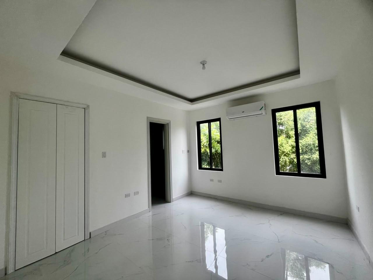 Apartment For Sale: 10 ROSEBERRY DRIVE, Kingston 8 | $58,500,000 photo 11