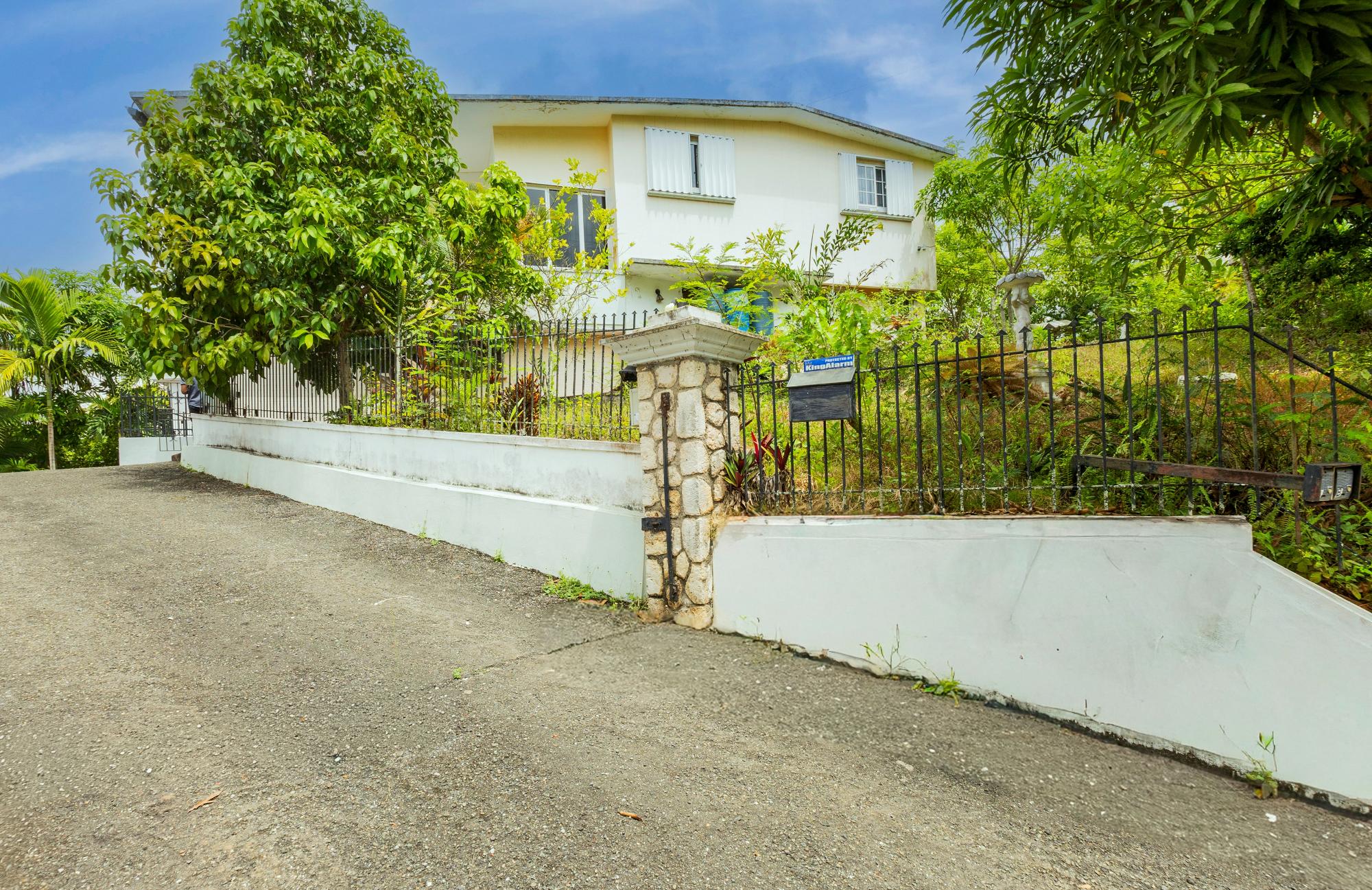 House For Sale: CASTLE DRIVE, Kingston 9 | $95,000,000