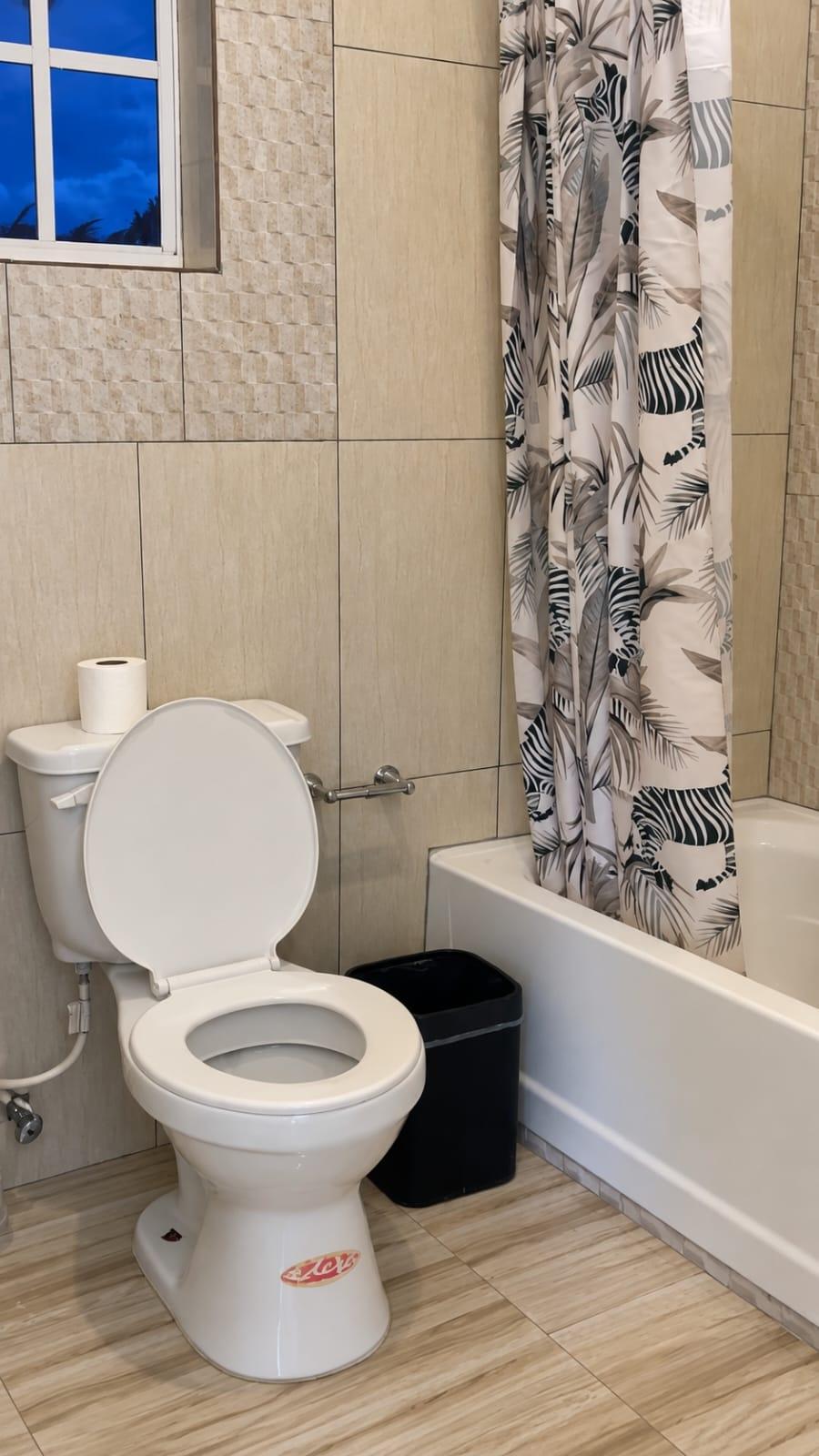 Apartment For Rent: CARNATION BLVD, Rosemount Gardens | $65,000 photo 6
