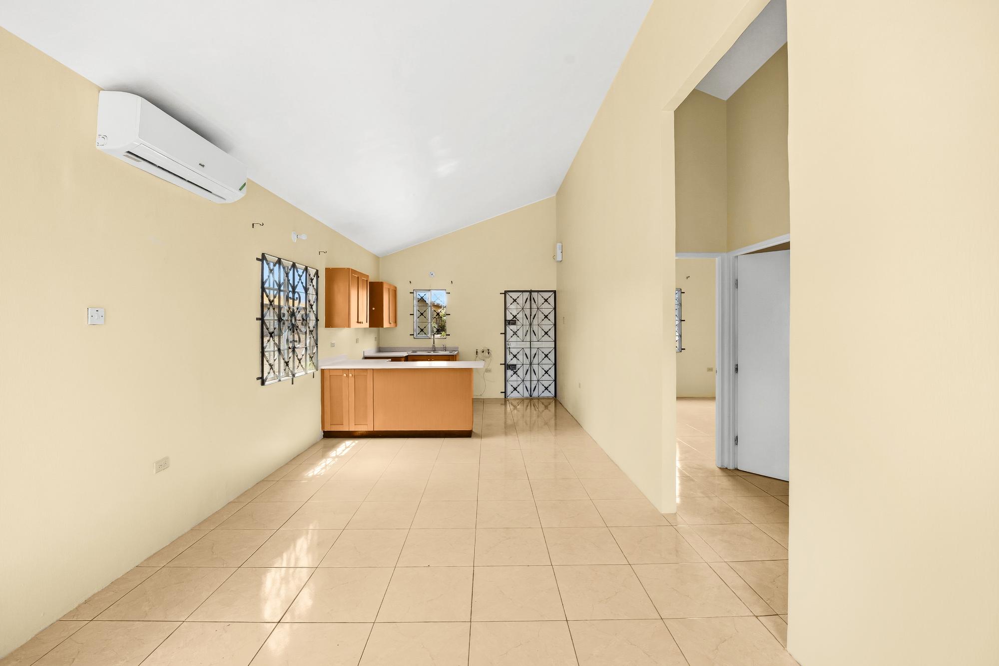 House For Rent: LIMESTONE CRESCENT, Phoenix Park | $120,000 photo 3
