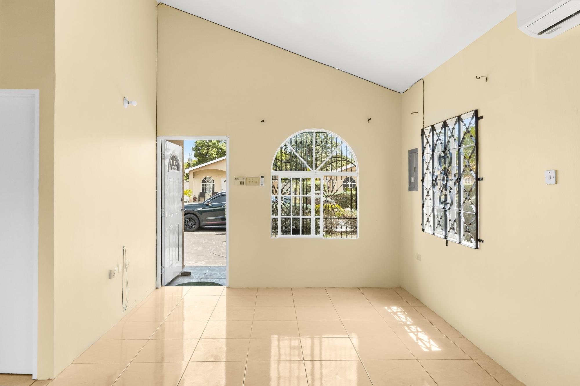 House For Rent: LIMESTONE CRESCENT, Phoenix Park | $120,000 photo 5