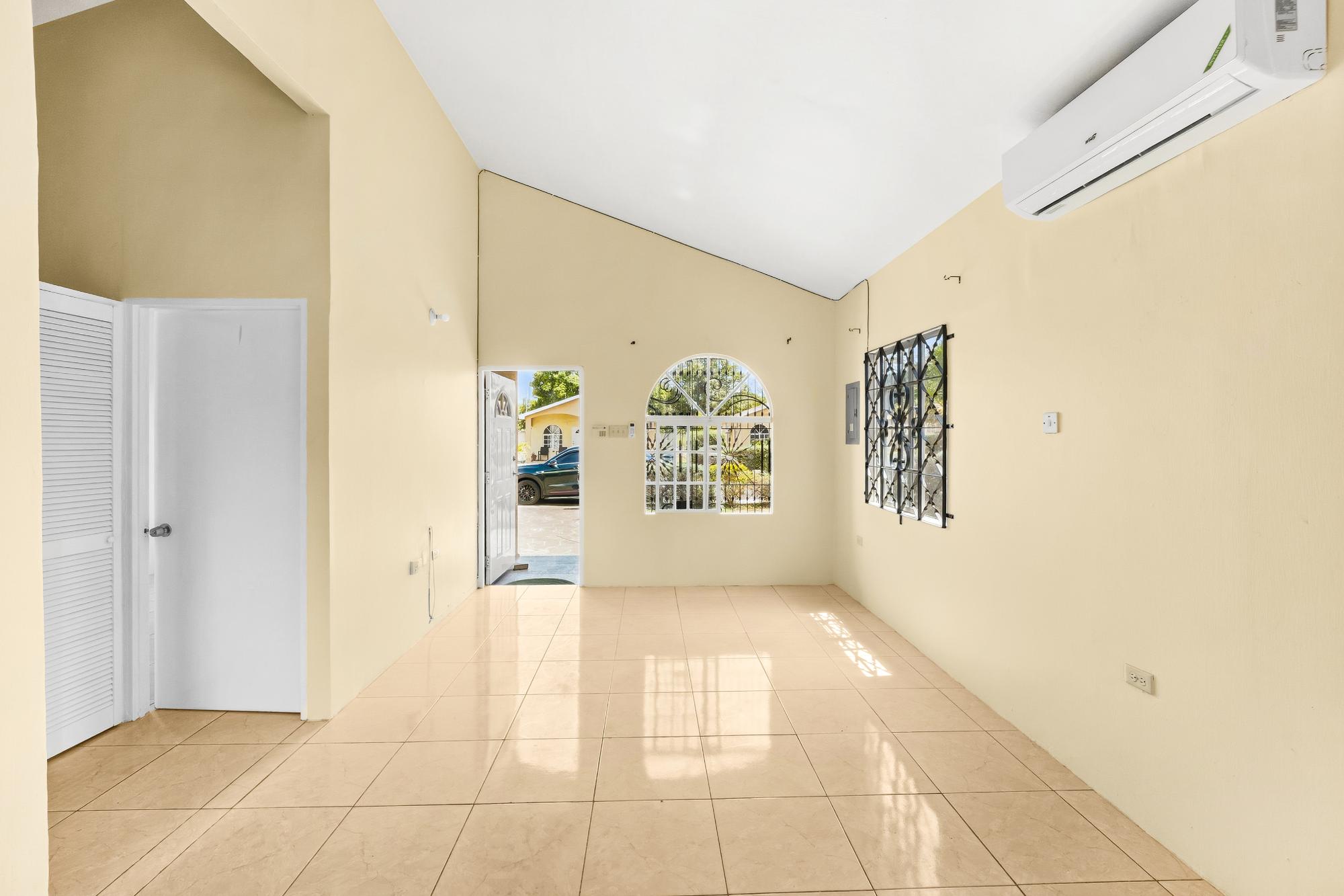 House For Rent: LIMESTONE CRESCENT, Phoenix Park | $120,000 photo 6