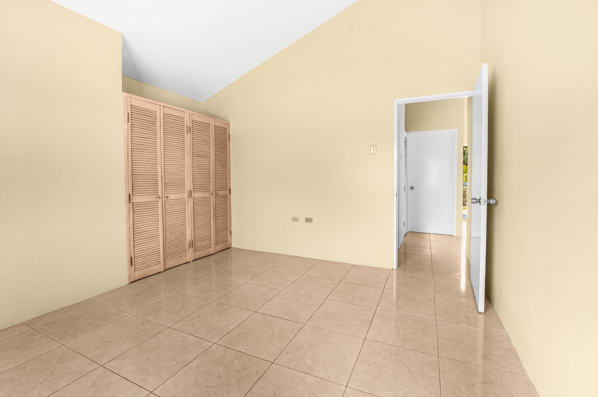 House For Rent: LIMESTONE CRESCENT, Phoenix Park | $120,000 photo 11