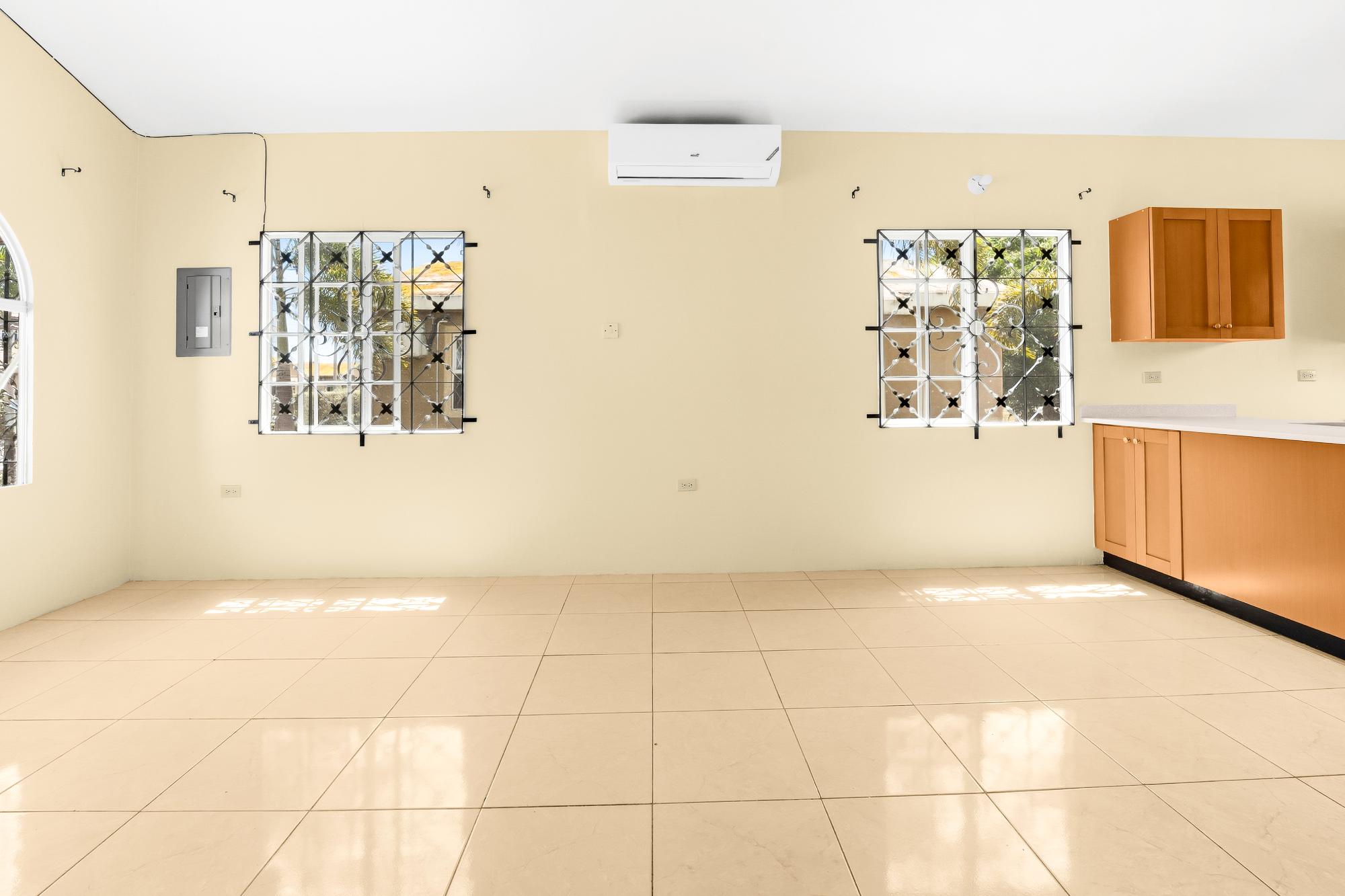 House For Rent: LIMESTONE CRESCENT, Phoenix Park | $120,000 photo 14