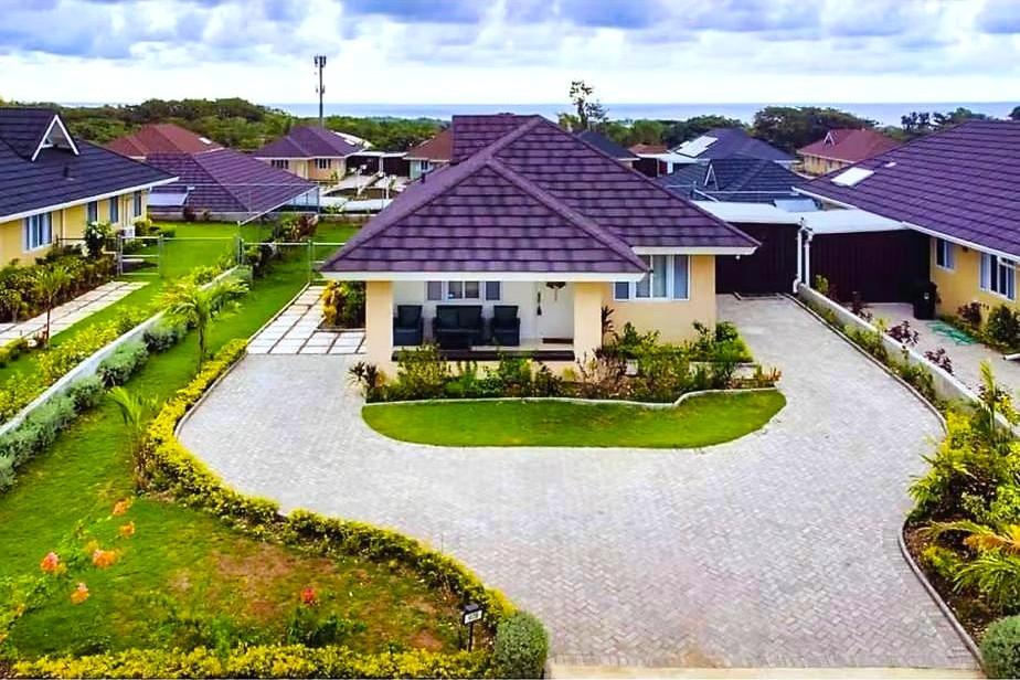 House For Rent: CREST, RICHMOND ESTATE, St. Ann@~apos;s Bay | $1,700 photo 2