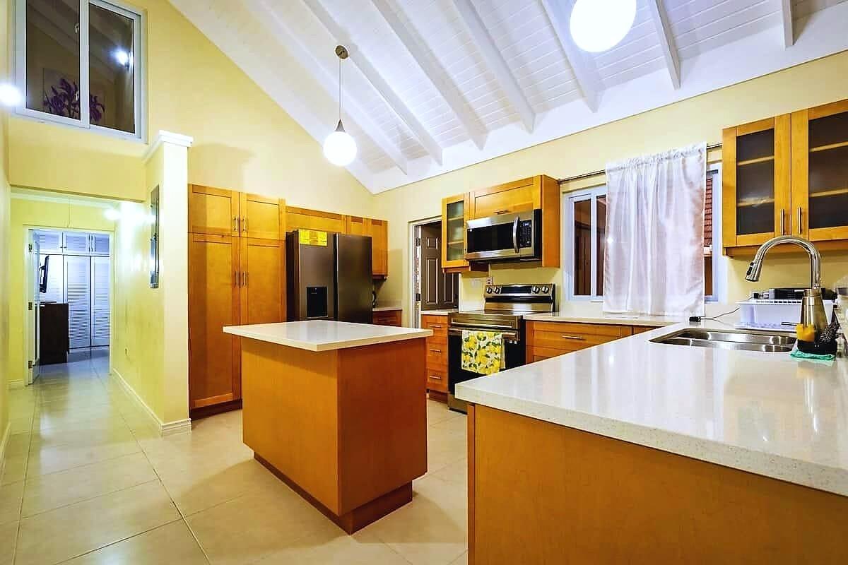 House For Rent: CREST, RICHMOND ESTATE, St. Ann@~apos;s Bay | $1,700 photo 10