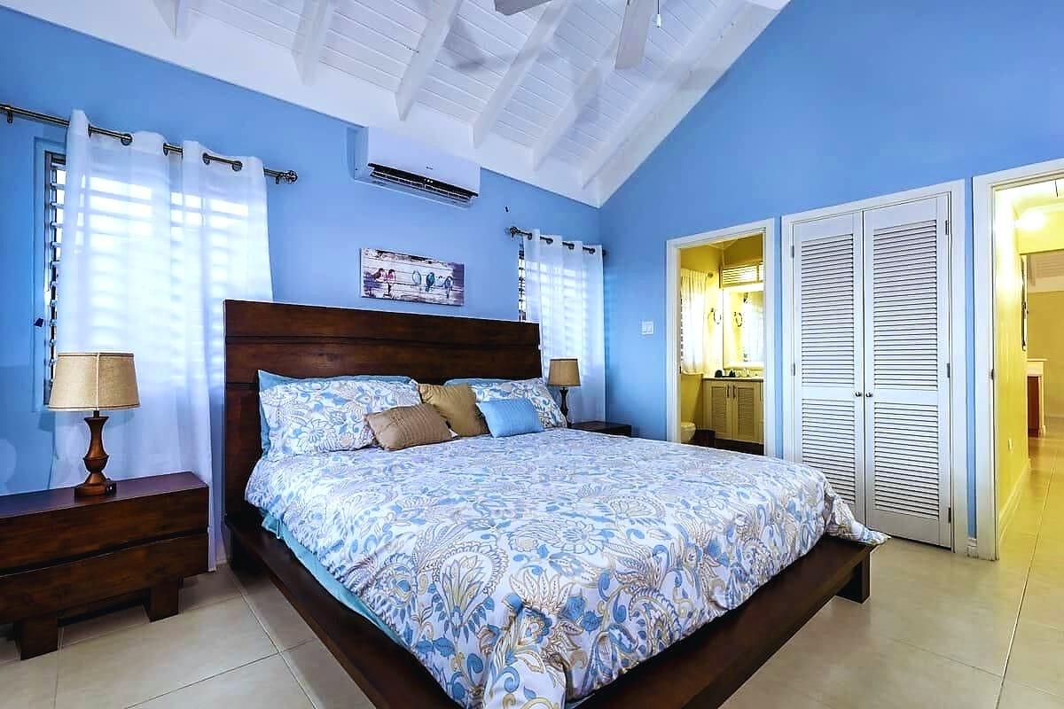 House For Rent: CREST, RICHMOND ESTATE, St. Ann@~apos;s Bay | $1,700 photo 15