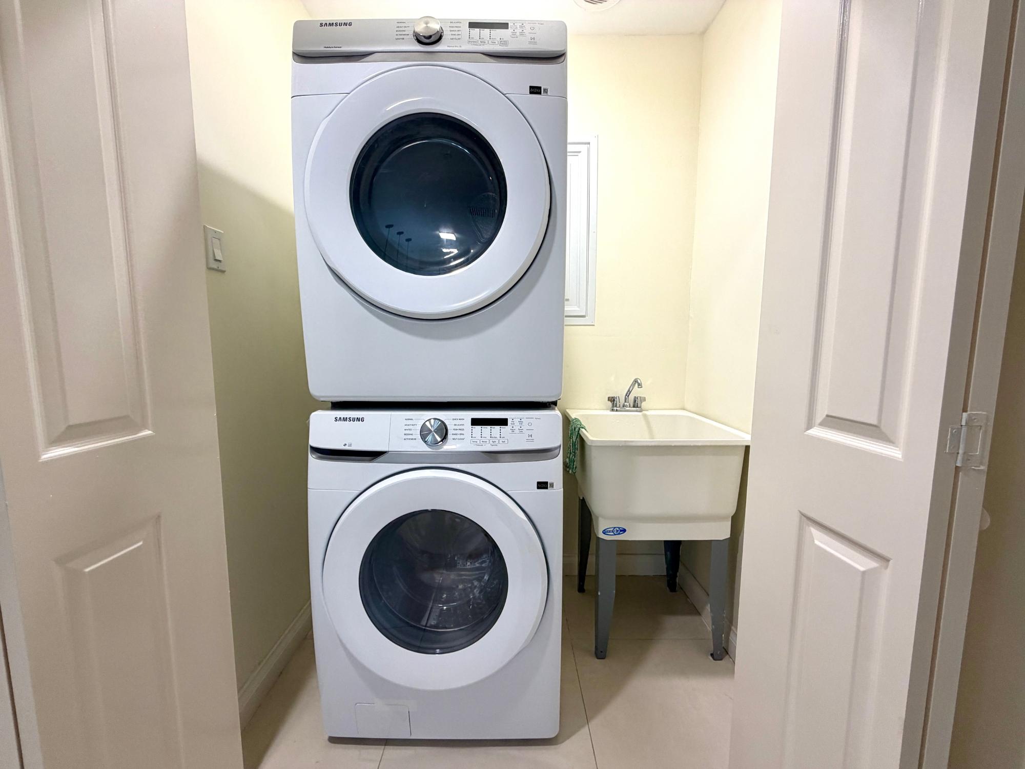 Apartment For Rent: MUSGRAVE AVENUE, Kingston 5 | $2,200 photo 4
