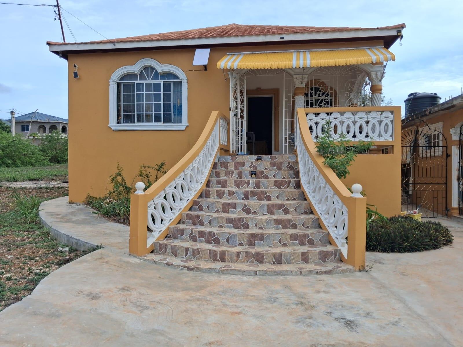 House For Rent: ST. ELIZABETH, Malvern | $70,000