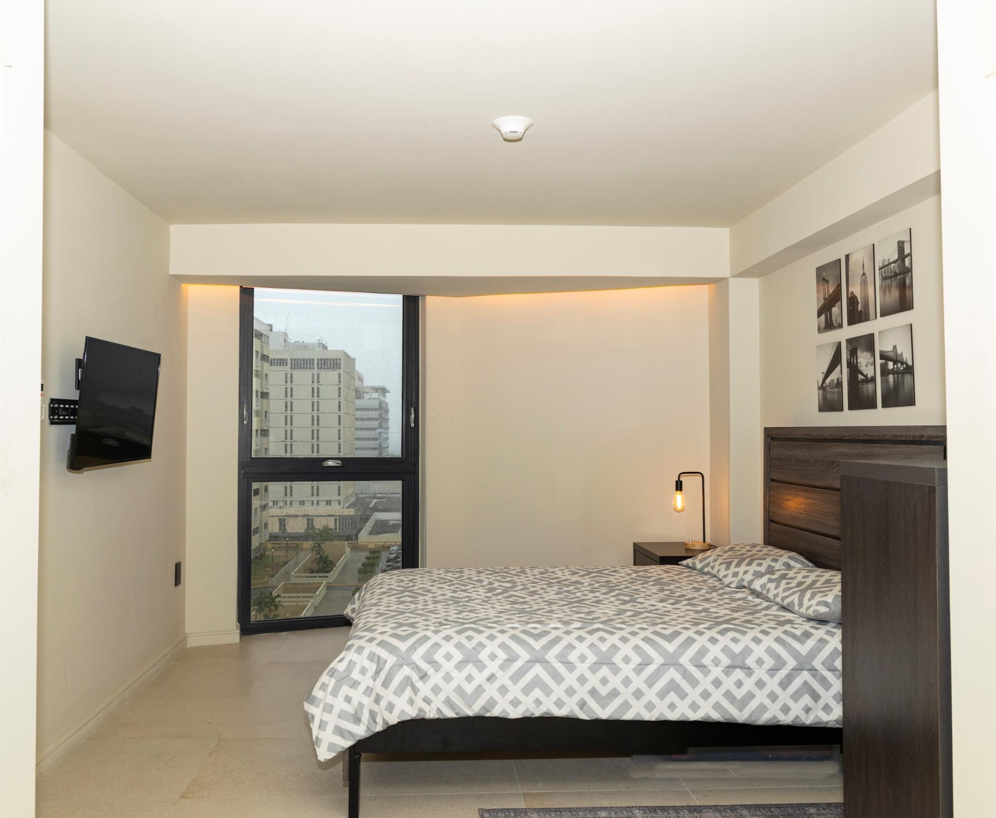 Apartment For Rent: KING STREET, KINGSTON | $1,800 photo 18