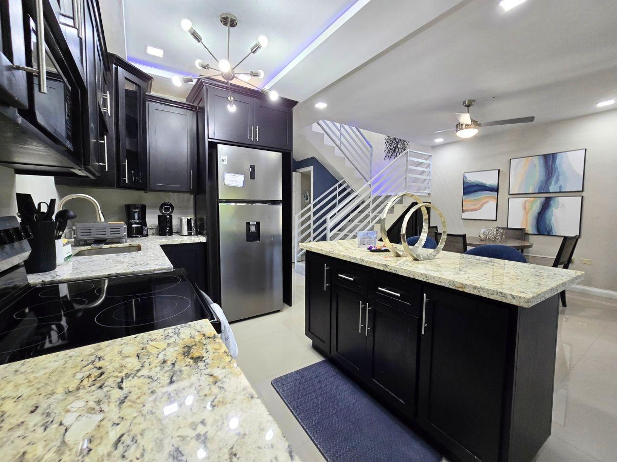 Apartment For Rent: SANDHURST CRESCENT, Kingston 6 | $3,500 photo 7