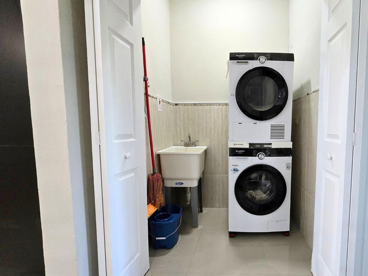 Apartment For Rent: SANDHURST CRESCENT, Kingston 6 | $3,500 photo 9