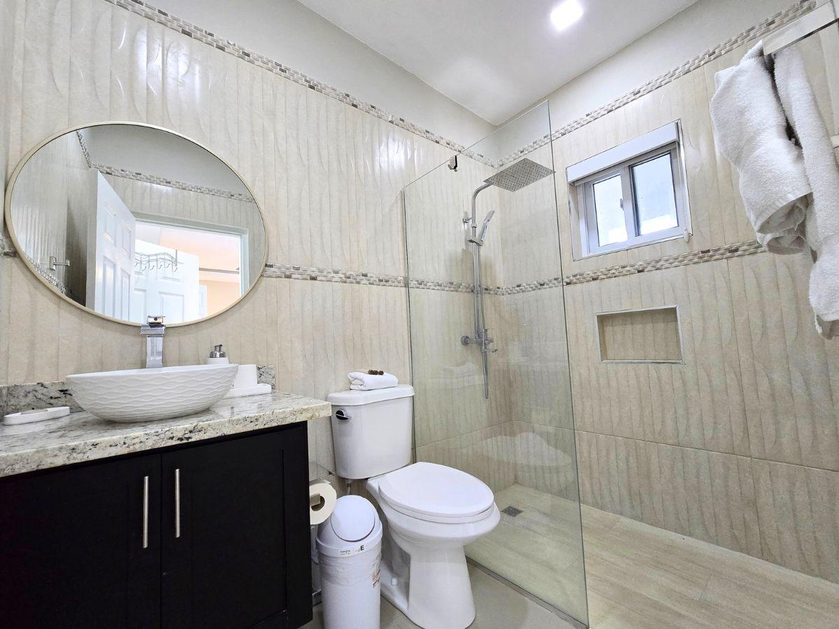 Apartment For Rent: SANDHURST CRESCENT, Kingston 6 | $3,500 photo 12