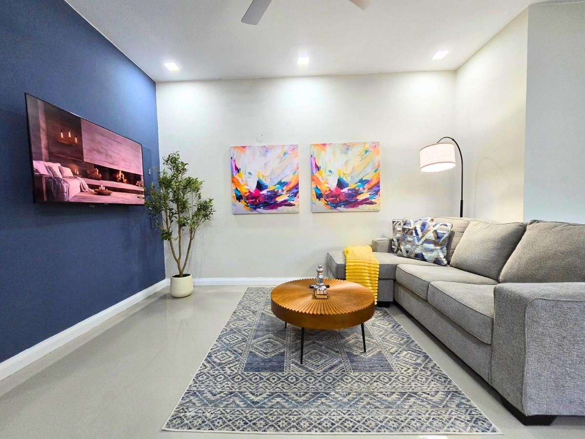 Apartment For Rent: SANDHURST CRESCENT, Kingston 6 | $2,900 photo 2