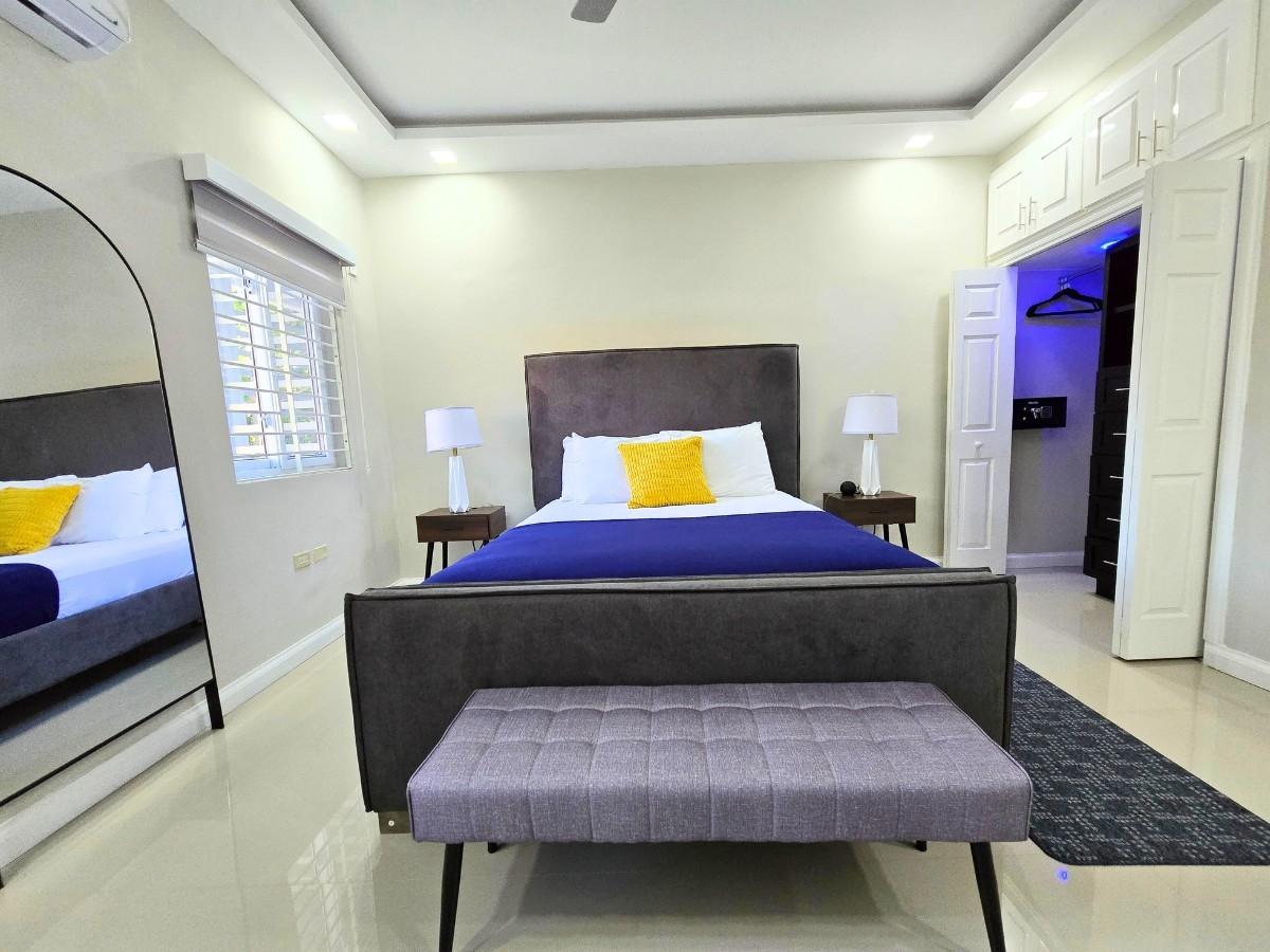 Apartment For Rent: SANDHURST CRESCENT, Kingston 6 | $2,900 photo 8