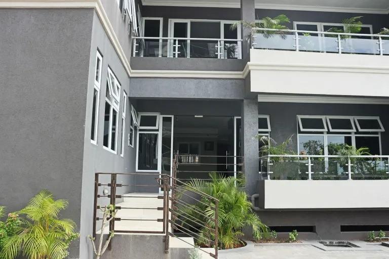 Apartment For Rent: PADDINGTON TERRACE, Kingston 6 | $2,000 photo 8