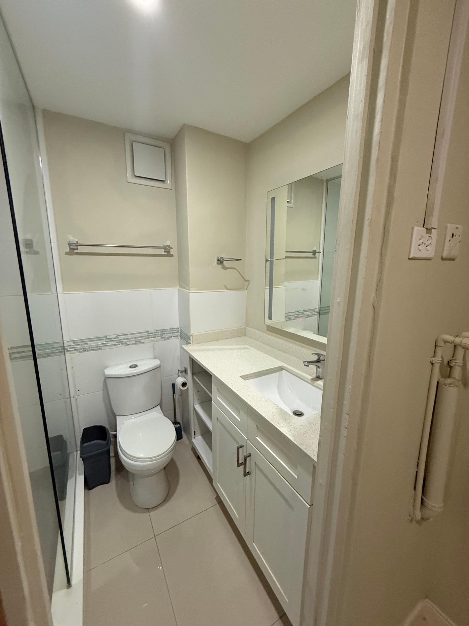 Apartment For Rent: PORT ROYAL DRIVE, BAY FRO, Bridgeport | $80,000 photo 6