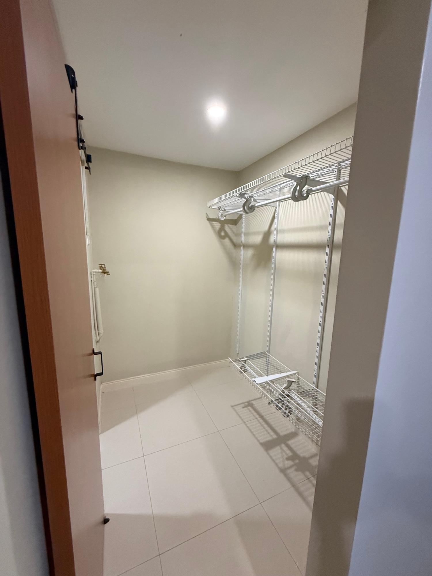 Apartment For Rent: PORT ROYAL DRIVE, BAY FRO, Bridgeport | $80,000 photo 7