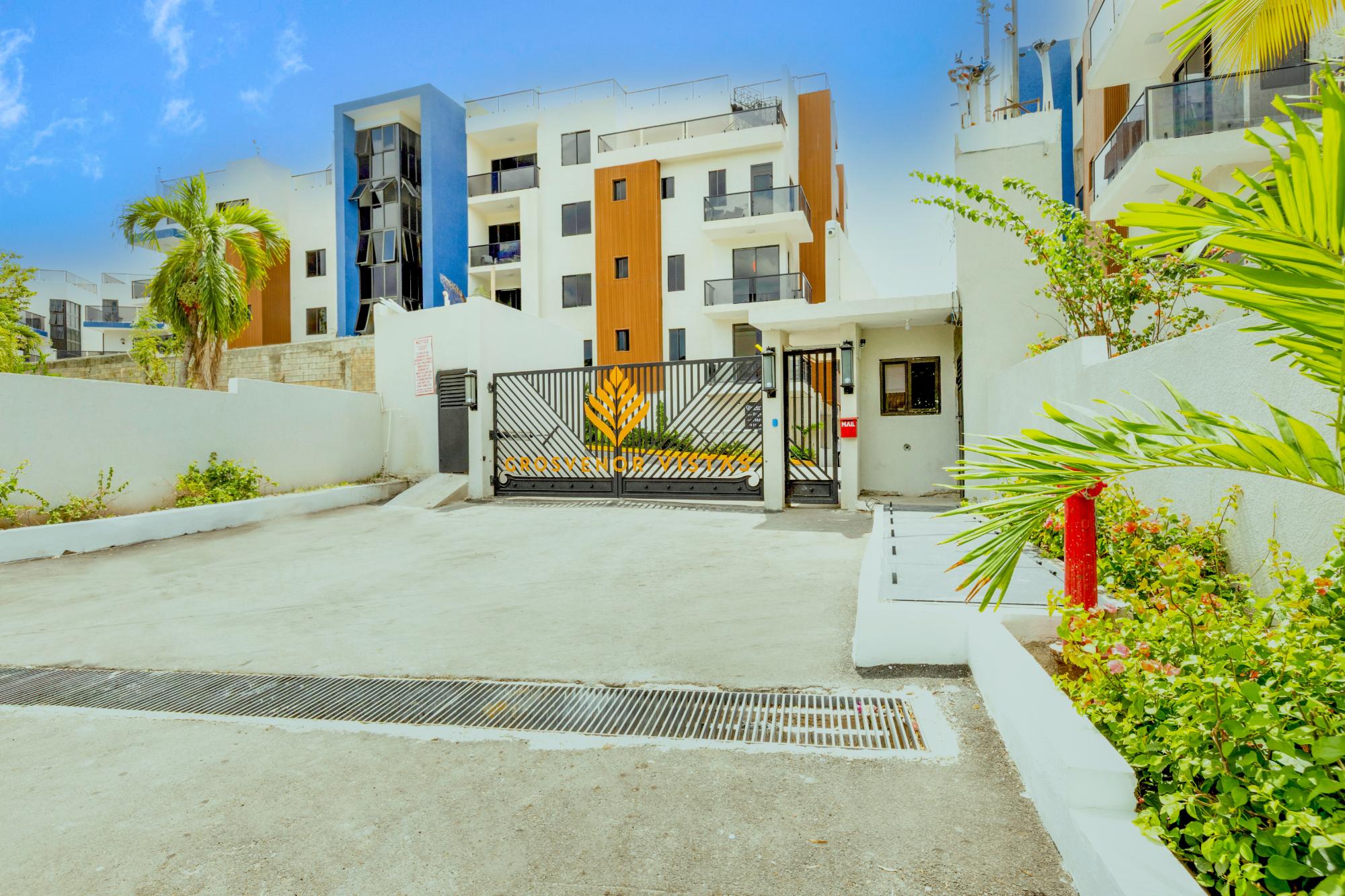 Apartment For Sale: GROSVENOR HEIGHTS, Kingston 8 | $400,000 photo 20