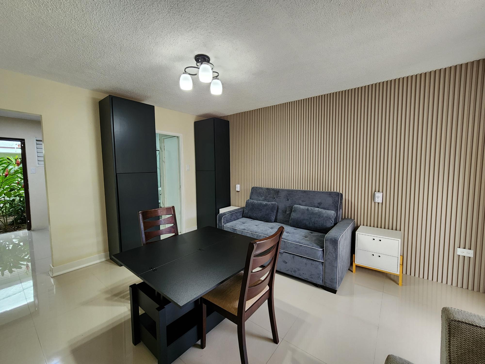 Apartment For Rent: CLIEVEDEN AVENUE, Kingston 6 | $150,000 photo 4