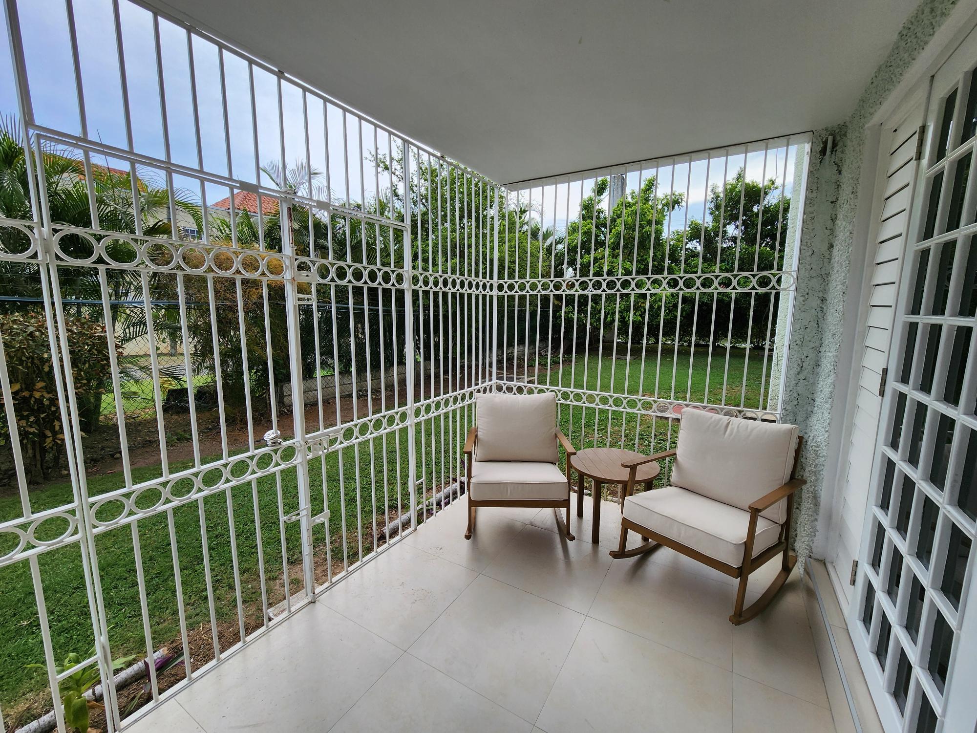 Apartment For Rent: CLIEVEDEN AVENUE, Kingston 6 | $150,000 photo 13