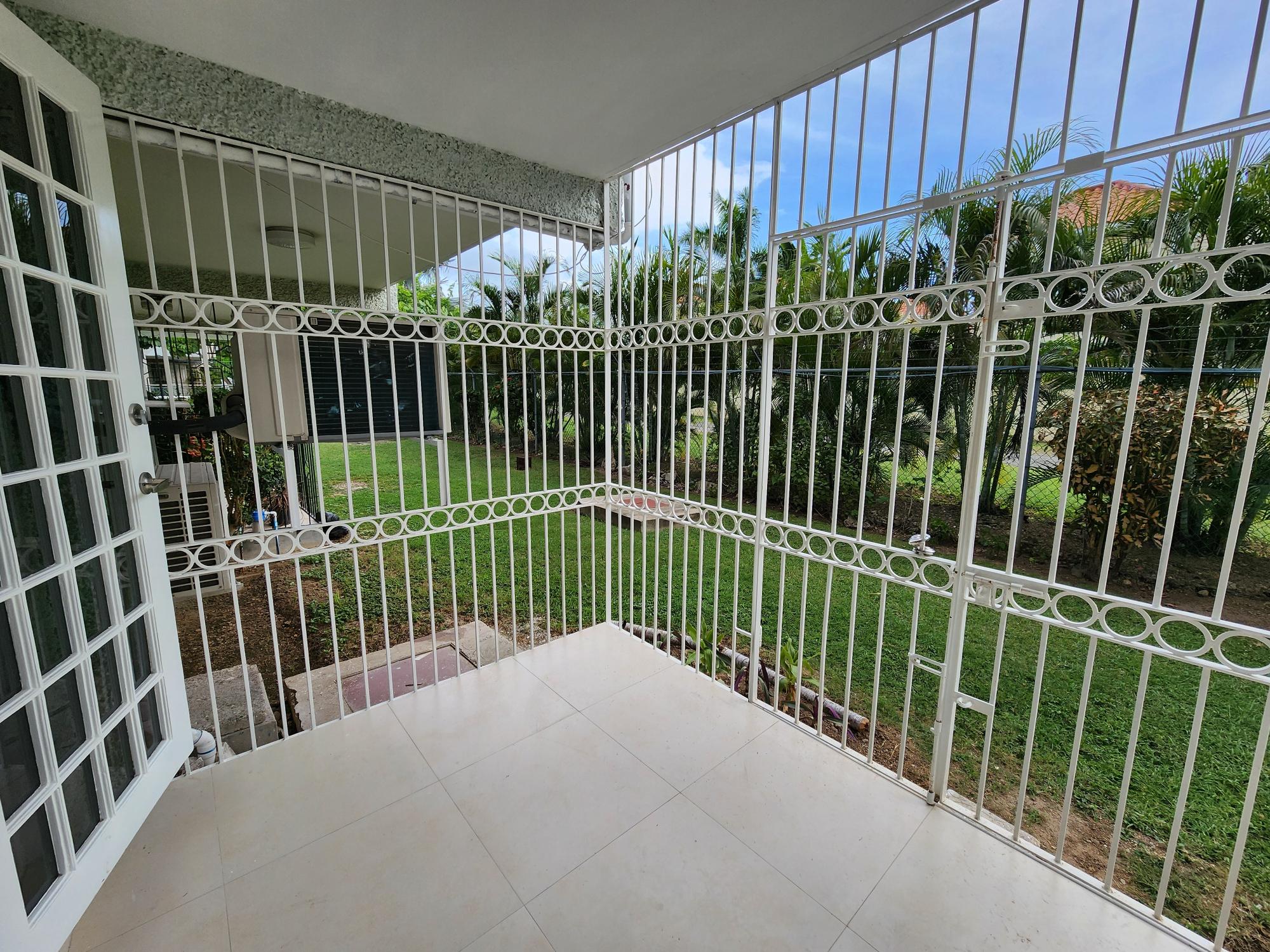 Apartment For Rent: CLIEVEDEN AVENUE, Kingston 6 | $150,000 photo 14