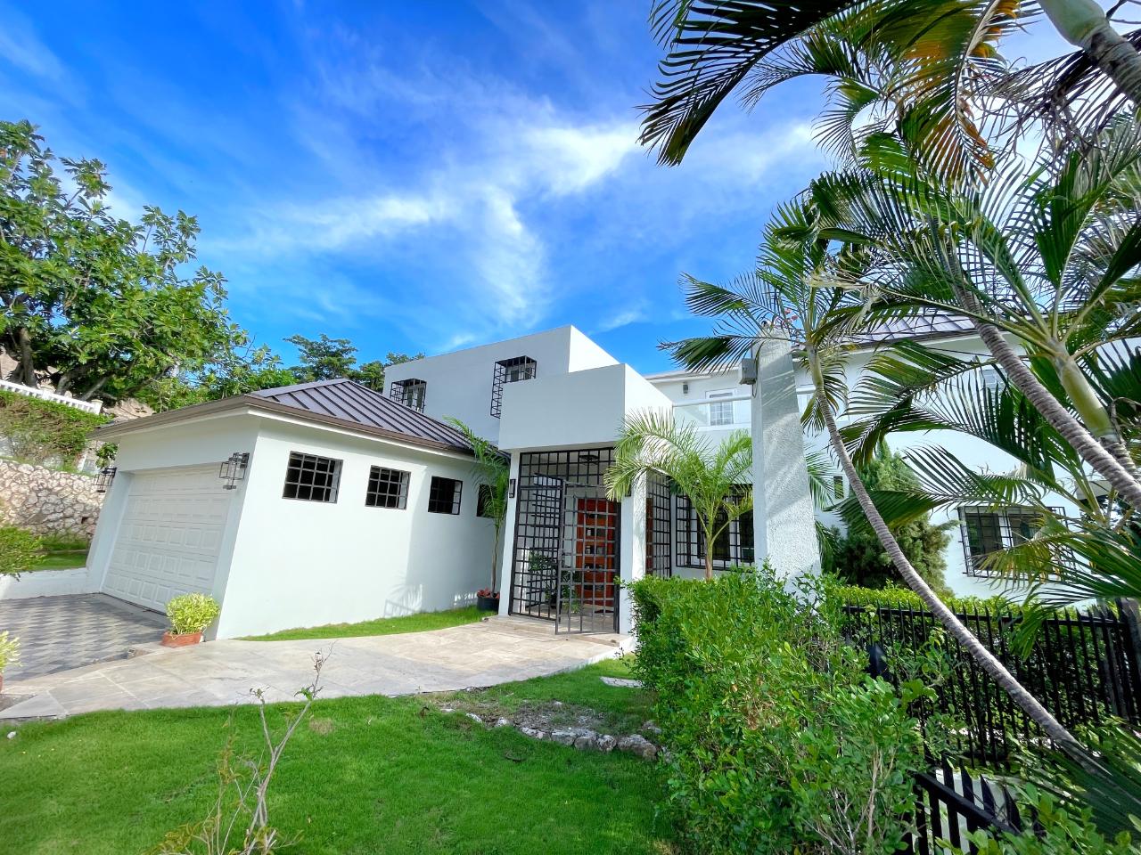 House For Rent: SHORTRIDGE CRESCENT, Kingston 6 | $6,300 photo 2
