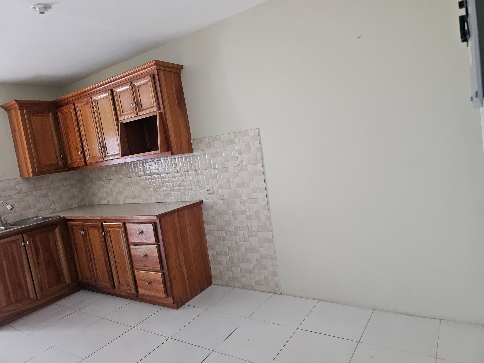 House For Rent: GILMOUR DRIVE, KGN 20, Kingston 20 | $120,000 photo 4