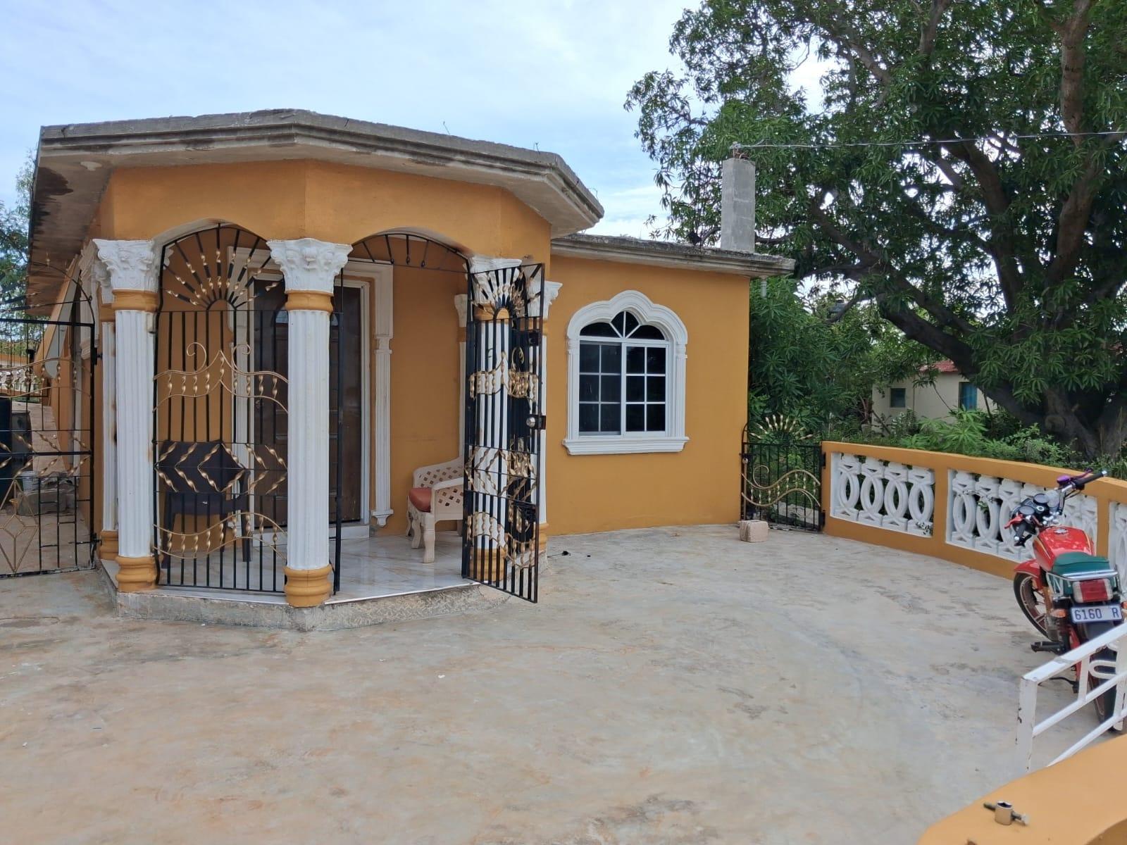 House For Rent: ST. ELIZABETH, Malvern | $50,000