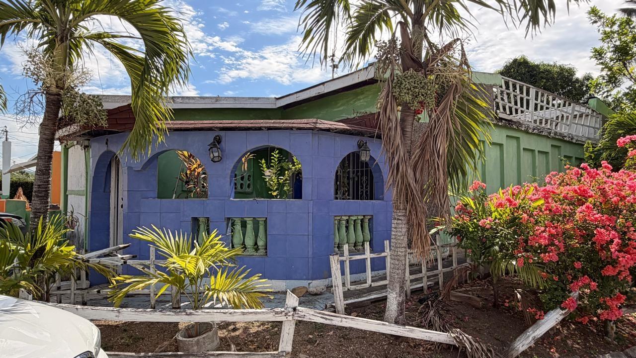 House For Sale: VIOLET CLOSE, ETHAM MEADO, Spanish Town | $16,500,000 photo 2