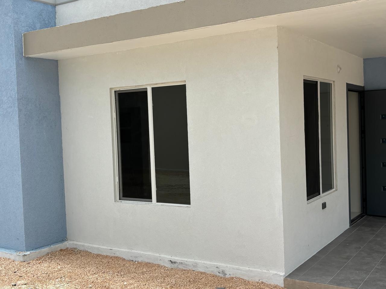 House For Rent: CORAL SPRING ESTATE, Coral Spring | $140,000 photo 4