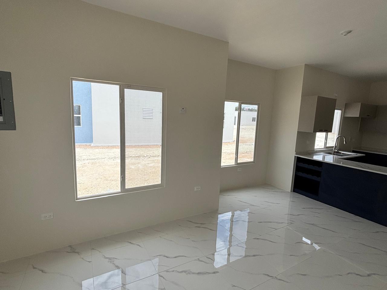 House For Rent: CORAL SPRING ESTATE, Coral Spring | $140,000 photo 6