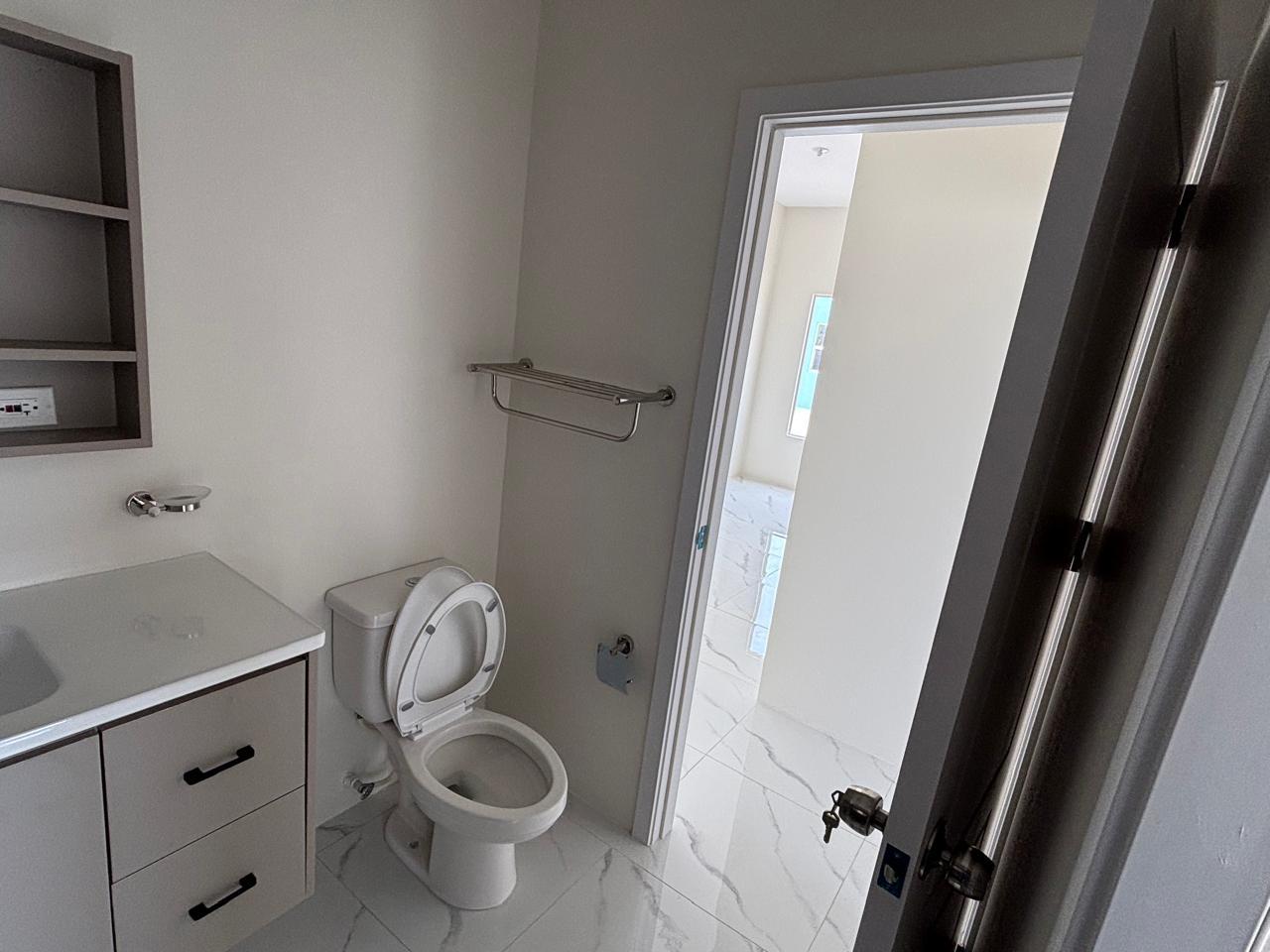 House For Rent: CORAL SPRING ESTATE, Coral Spring | $140,000 photo 14