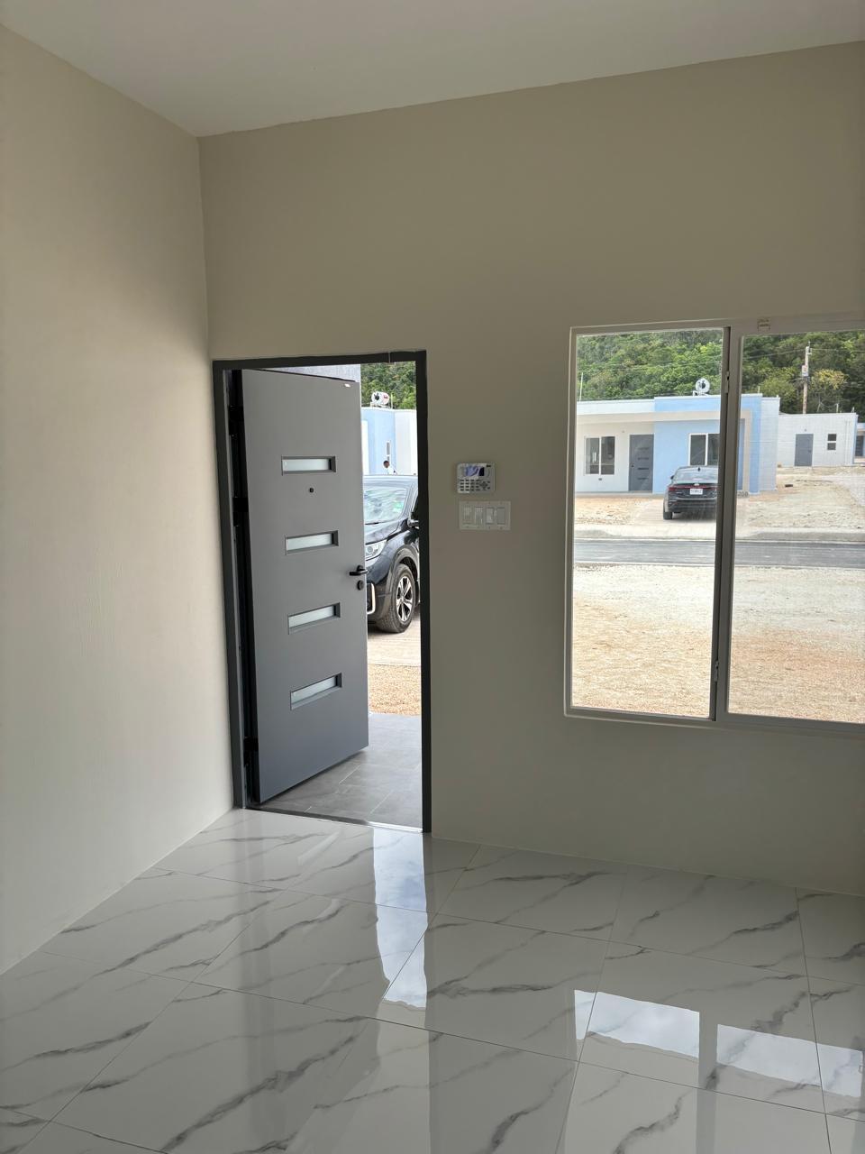 House For Rent: CORAL SPRING ESTATE, Coral Spring | $140,000 photo 17