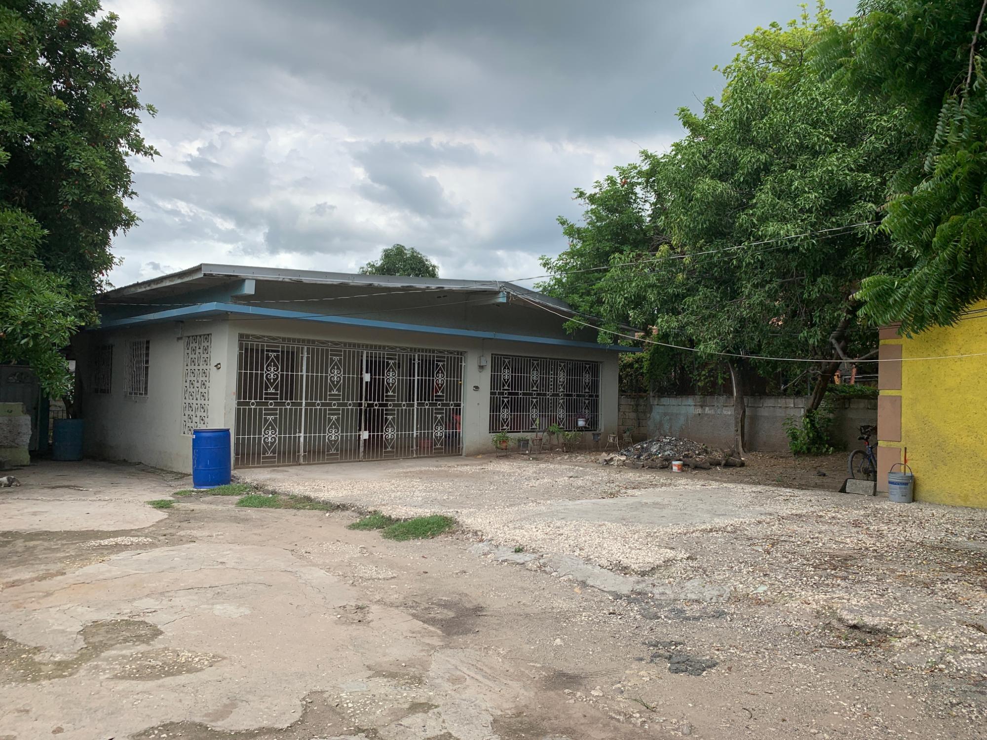House For Sale: MCARTHUR AVE, Kingston 10 | $40,000,000 photo 2