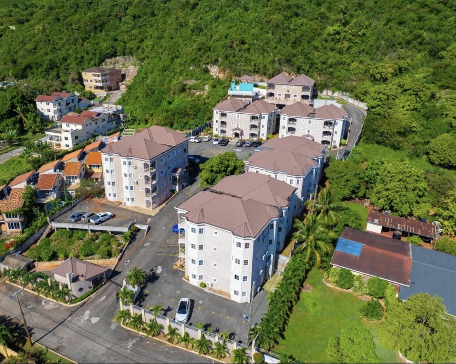 Apartment For Rent: MAYFAIR AVENUE, Kingston 19 | $230,000