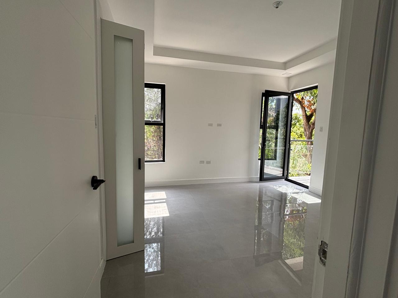 Apartment For Rent: HALIFAX AVENUE, Kingston 6 | $1,100 photo 9