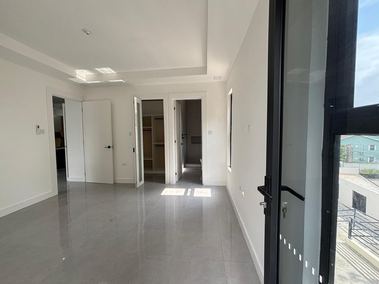 Apartment For Rent: HALIFAX AVENUE, Kingston 6 | $1,100 photo 11