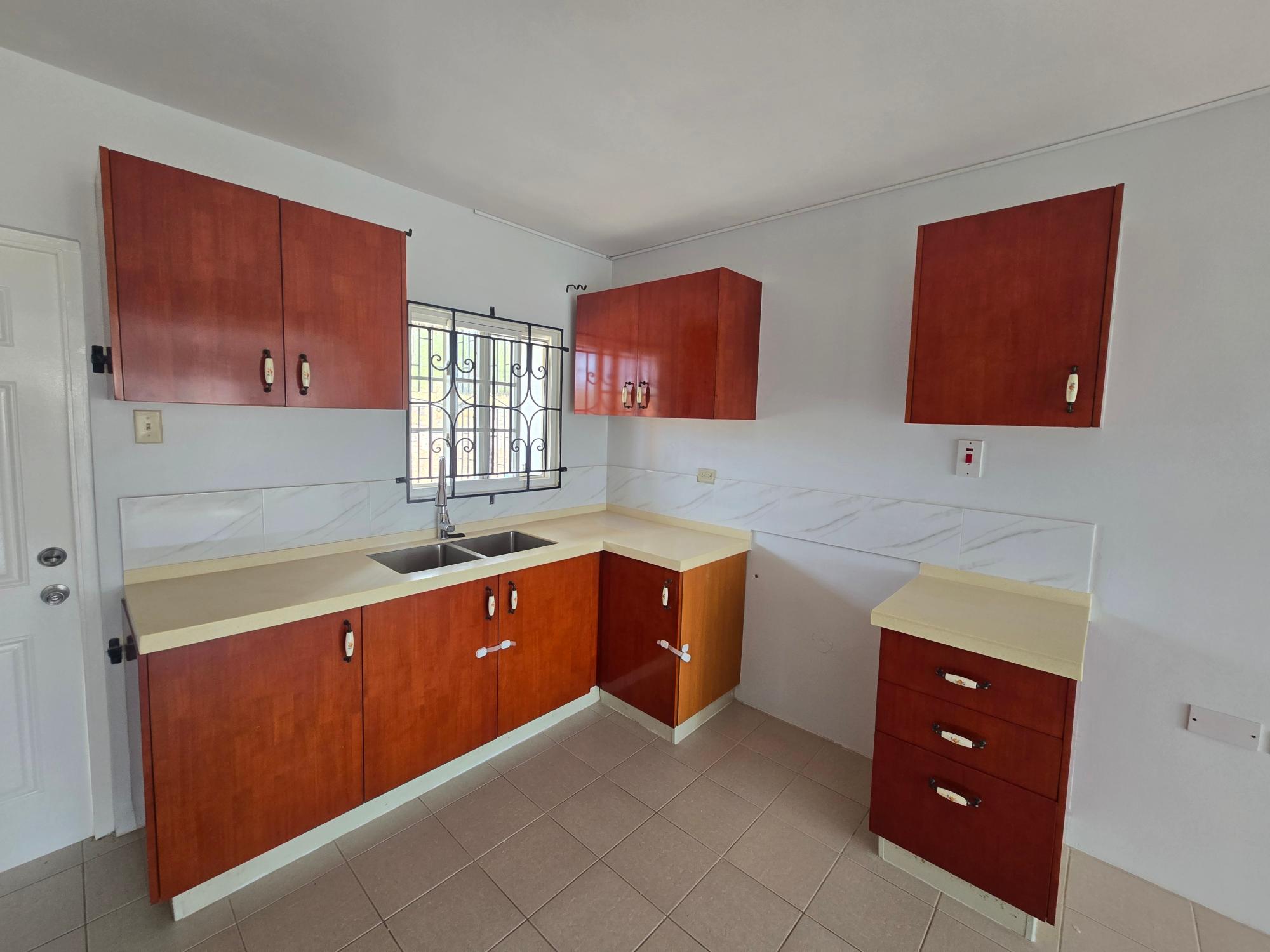 House For Rent: SANDHILLS VISTA, Hellshire Heights | $115,000 photo 5
