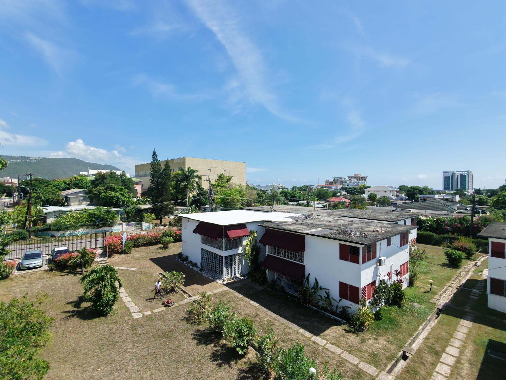 Apartment For Rent: LORDS ROAD, Kingston 6 | $195,000 photo 2