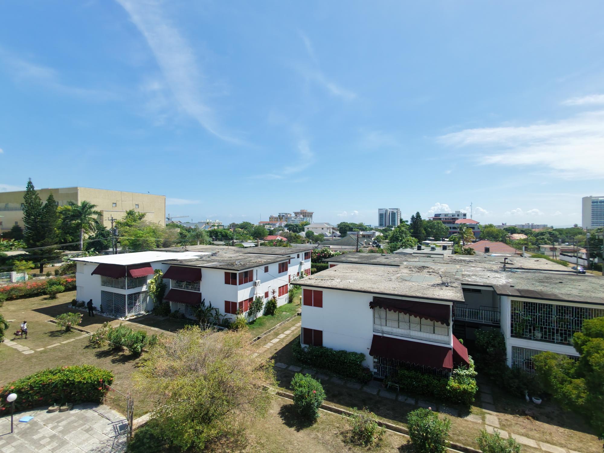 Apartment For Rent: LORDS ROAD, Kingston 6 | $195,000 photo 4